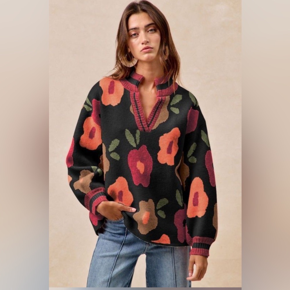 🌷 NWT “BiBi” V-Neck Floral Sweater